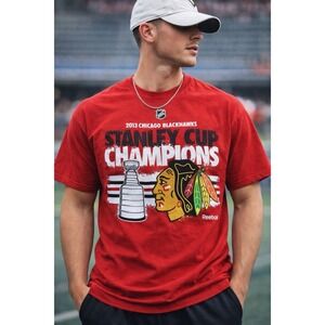 Reebok Chicago Blackhawks 2013 Stanley Cup Shirt Men's L Red NHL